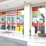 Aya Stays 4 at Parahyangan Residence