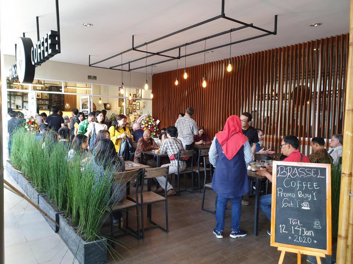 Aya Stays 4 At Parahyangan Bandung